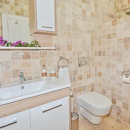 Sleeps 8 Pool Air Con Wifi Villa *